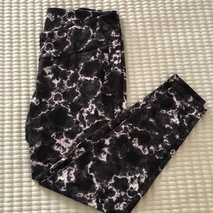 Old Navy Active Go-dry leggings